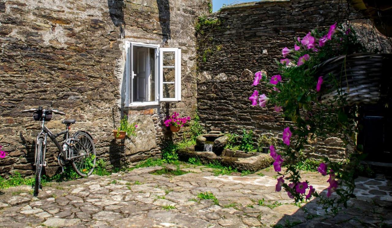O Pazo Da Briona Apartment Arzua Bagian luar foto
